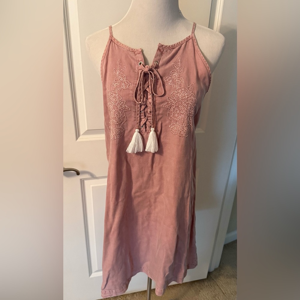 Celebrity Pink Tencel Embroidered Lace Up Slvls Mini